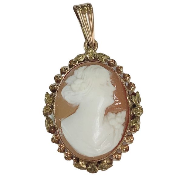 10K Yellow Black Hills yellow Gold Frame Lady Cameo Pendant